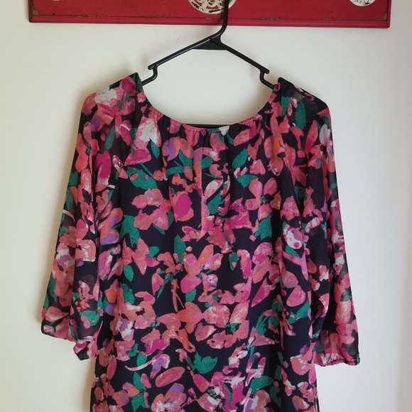 Ann Taylor 3/4 Length Shirt - Picture 3 of 3